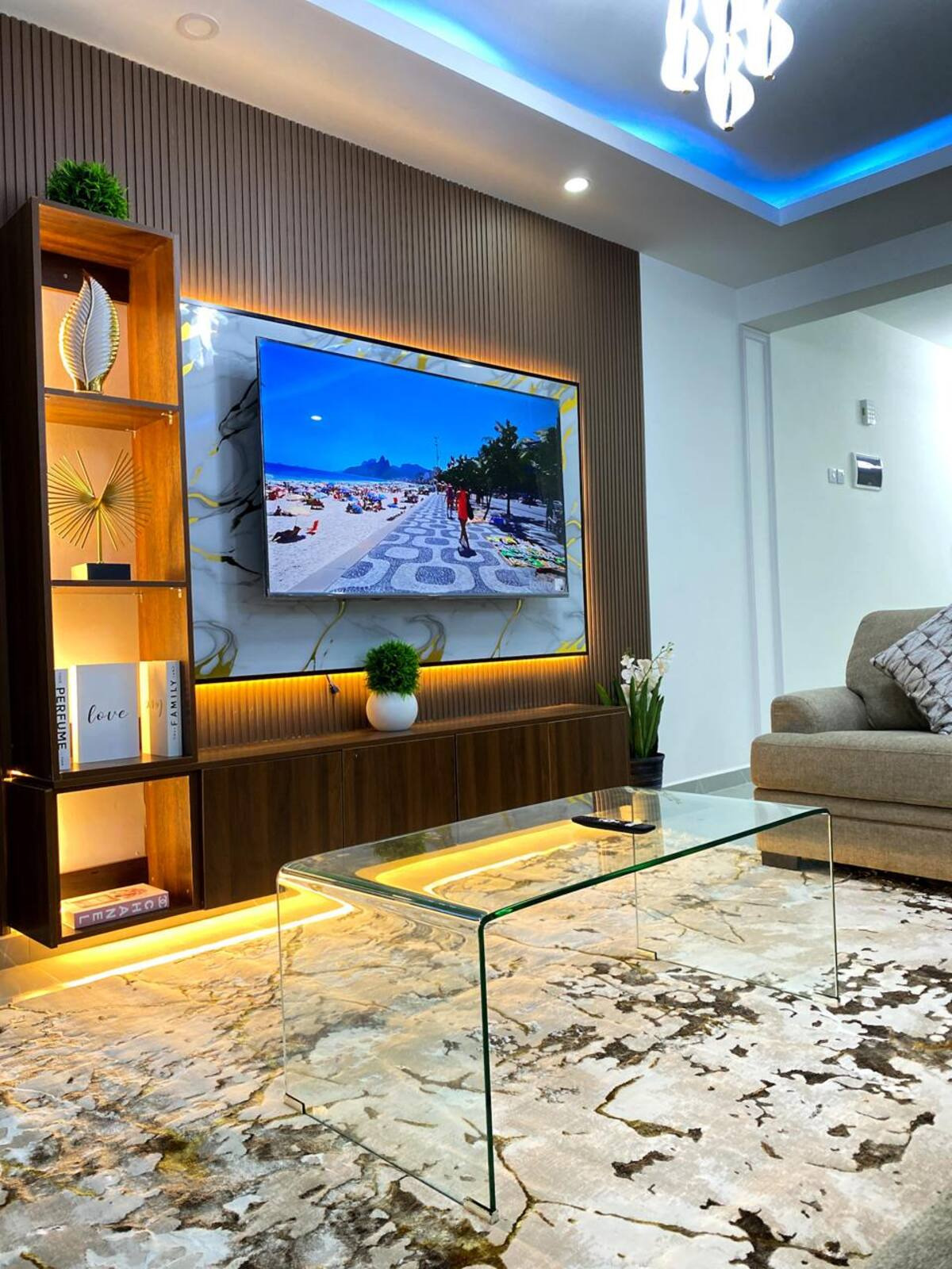 Living room 3