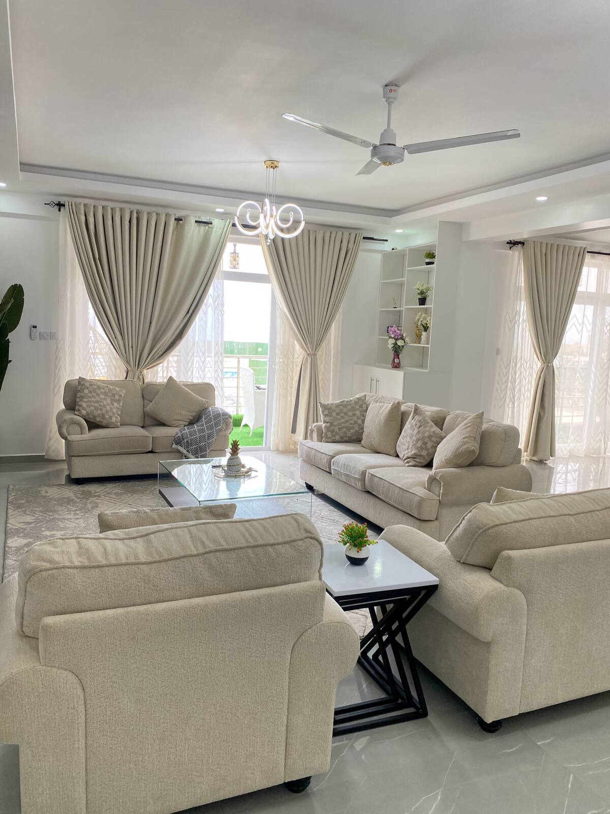 Living Room 4