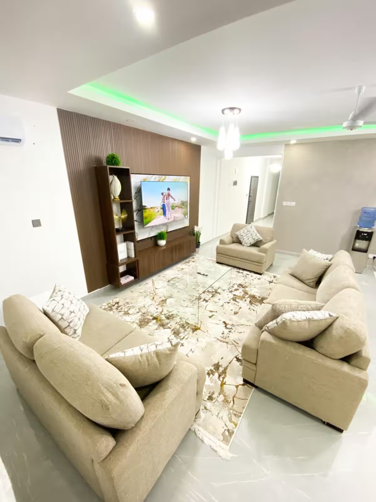 Living room 2